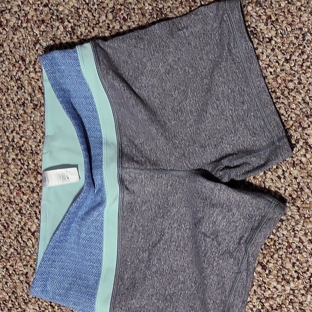 Ivivva shorts